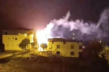 Diyarbakır’da trafo bomba gibi patladı