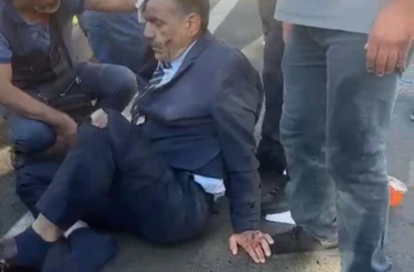 Diyarbakır’da yolun karşısına geçmeye çalışan yayaya minibüs çarptı