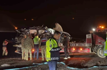 Diyarbakır’daki kazada ölen 4 kişinin cenazesi Adli Tıp Kurumu’na kaldırıldı 