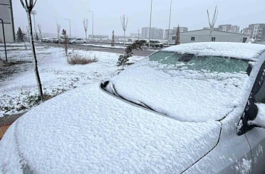 Diyarbakır’ın yüksek kesimlerinde kar yağışı 