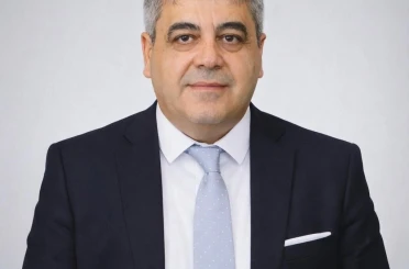 Diyarbakırlı iş adamlarından eski Bakan Eker’e destek 