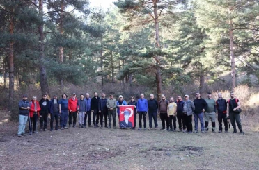 Doğal güzelliklerin içinde 16 km yürüdüler 