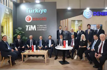 Doğal taşta Türkiye lideri Denizli, İtalya’da dünya vitrinine taşındı
