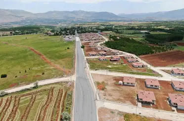 Doğanşehir Yolkoru’da tozlu yol tarihe karıştı
