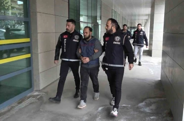 Doğum servisinde ablaları ile erkek arkadaşını yaralayan 3 kardeş tutuklandı 