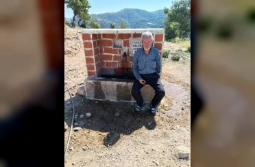 Doğup büyüdüğü köyüne 8 çeşme yaptırdı 