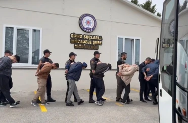 Doktoru 11 milyon lira dolandıran şebekenin 28,6 milyarlık işlem hacmi ortaya çıktı