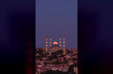 Dolunay, Selimiye Camii ile aynı karede 