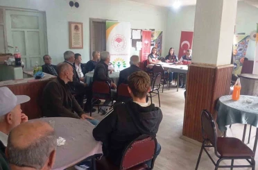 Domaniç’te ahududu yetiştiriciliği eğitimi düzenlendi 