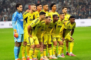 Domenico Tedesco’dan derbide tek değişiklik 