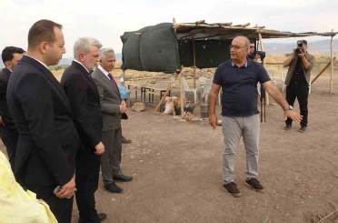 Domuztepe’de MÖ 9000 yıl öncesine ışık tutan kalıntılar gün yüzüne çıkarılıyor 