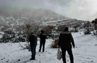 Dondurucu soğuklarda yaban hayata umut oldular 