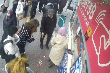 Döviz düşüren vatandaş, parasına kavuştu 