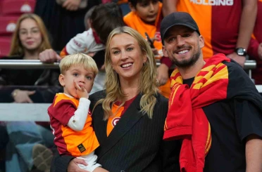 Dries Mertens ve ailesi, RAMS Park’ta 