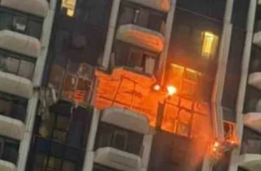 Dubai’de sivil bir binaya isabet eden İHA yangına yol açtı 