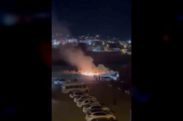 Düğünde atılan havai fişek yangın çıkardı 