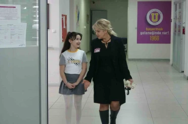 Dünya birincisi Lina’dan Cumhurbaşkanı Erdoğan’a: "23 Nisan’da koltuğunuza oturabilir miyim?" 