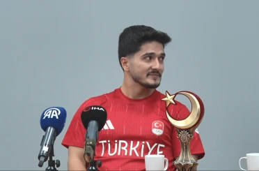 Dünya şampiyonu Muhammed Furkan Özbek’ten öğrencilere ilham veren buluşma 