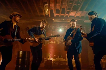 Dünyaca ünlü gitar dörtlüsü "40 Fingers" ilk kez İstanbul’da konser verecek 