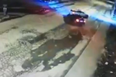 ’Dur’ ihtarına uymayan sürücü polis aracına çarptı, 2’si polis 3 yaralı: Sürücü tutuklandı 