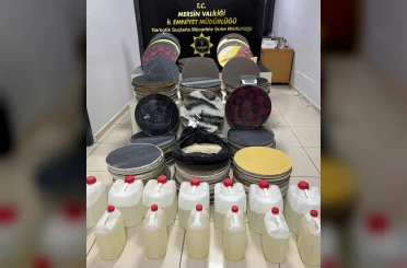 Duvar saatlerinden 48 kilodan fazla uyuşturucu çıktı: 4 tutuklama