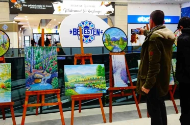 Duyguların tuvale yansıdığı sergi, sanatseverlerin izlenimleriyle sona erdi 