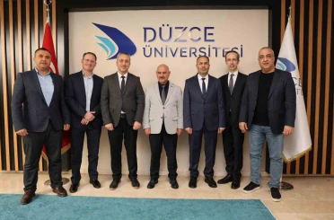 Düzce Üniversitesi’nden öğrencilerin mesleki gelişimine destek 