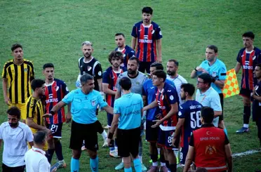 Düzcespor-Beykoz Anadolu maçı tatil edildi