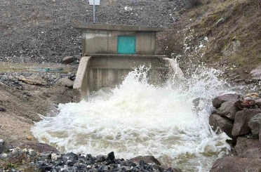 Eber Gölüne bir can suyu daha akmaya başladı 