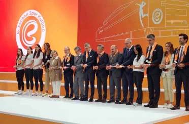 Eczacıbaşı Spor Kulübü yeni salonuna kavuştu