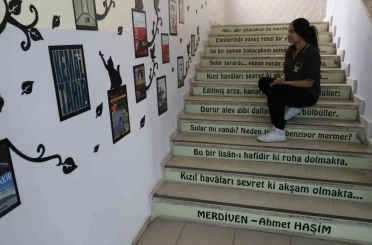 ‘Edebiyat koridoru’ öğrencilere ilham oldu 