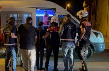 Edirne sokaklarında hareketli anlar: Kaçak göçmenler kovalamacayla yakalandı 