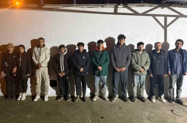 Edirne’de 17 düzensiz göçmen yakalandı 