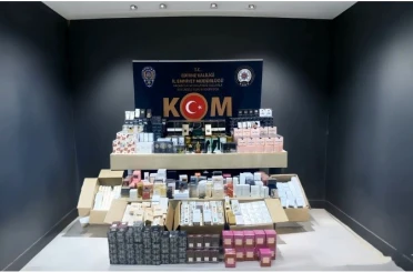 Edirne’de kaçakçılık operasyonları: 2 milyon liralık parfüm ve akıllı saat ele geçirildi 