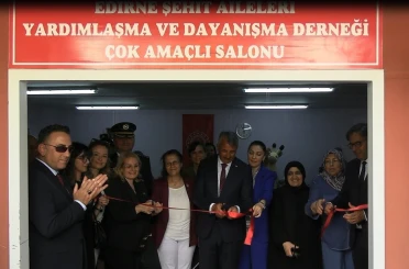 Edirne’de şehit ailelerinin el emeği göz nuru ürünleri sergilendi 