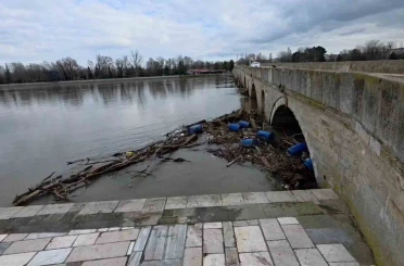 Edirne’de taşkın sonrası hasar gün yüzüne çıktı: Su seviyesi 60 santimetre düştü 