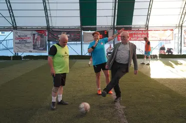 Edremit Belediyesi Cumhuriyet Kupası Halı Saha Turnuvası başladı
