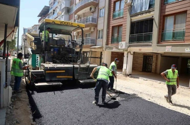 Efeler Belediyesi’nden Albayrak Caddesi’nde asfalt mesaisi 