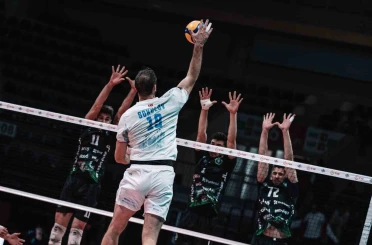 Efeler Ligi: Halkbank: 3 - Bursa B.B. Spor: 0 