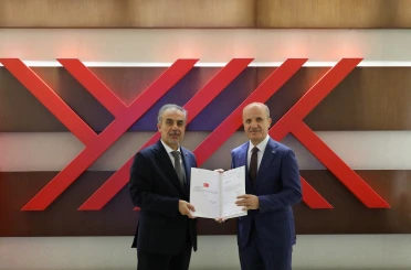 Ege Üniversitesi Rektörü Prof. Dr. Musa Alcı mazbatasını aldı 