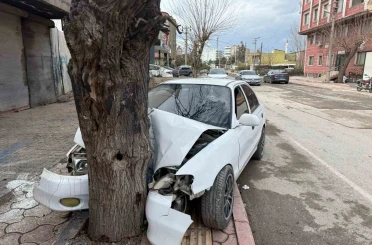 Ehliyetsiz direksiyona geçip kaza yapan çocuk sürücüye 46 bin 874 TL ceza uygulandı 