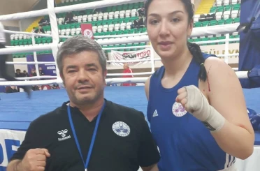 Elazığ Belediyespor boksörü Nildanur milli takım kampına davet edildi 