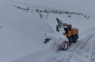 Elazığ’da 113 köy yolunda çalışmalar sürüyor 