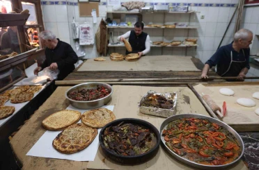 Elazığ’da fırıncıların yoğun ‘Ramazan’ mesaisi 