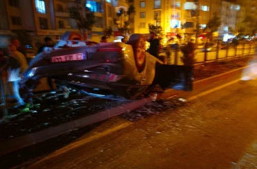 Elazığ’da kamyonet ile otomobil çarpıştı: 5 yaralı 