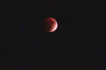 Elazığ’da ‘Kanlı Ay’ tutulması görüntülendi 