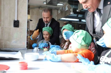 Elazığ’da minik şefler mutfakta yeteneklerini sergiledi 