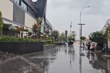 Elazığ’da sağanak ve fırtına etkili oldu 