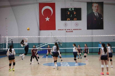 Elazığ’da voleybol müsabakaları tamamlandı 