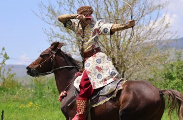 Elazığlı atlı okçular yarı finalde 